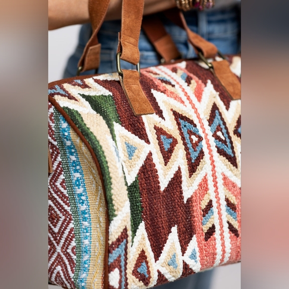 Handwoven Boho Chic Boston Bag / Satchel - Navajo Aztec Inspired Design - Picture 9 of 12